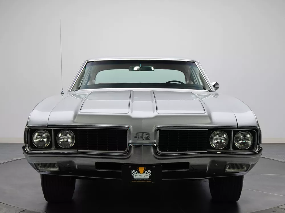 Автомобиль Oldsmobile 442 II Купе Sports Coupe