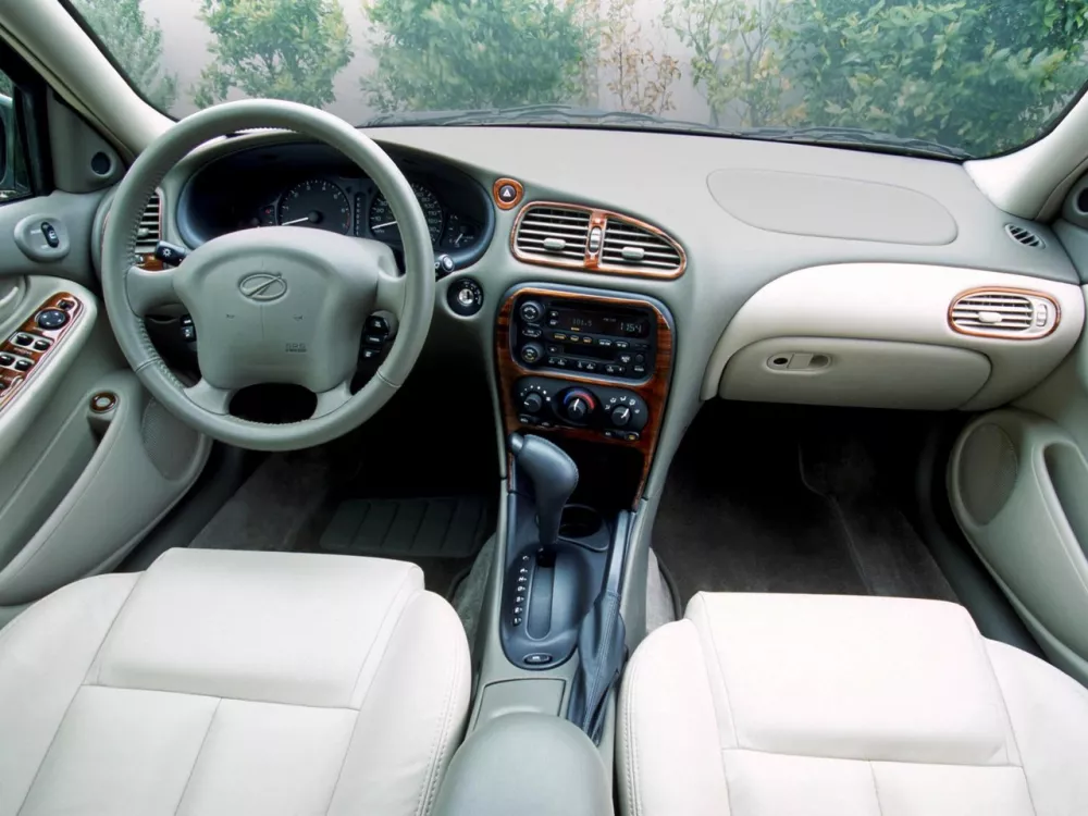 Автомобиль Oldsmobile Alero Купе