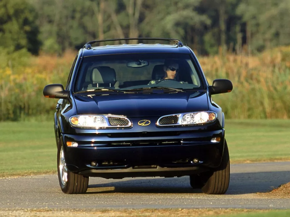 Автомобиль Oldsmobile Bravada III Внедорожник (5 дверей)