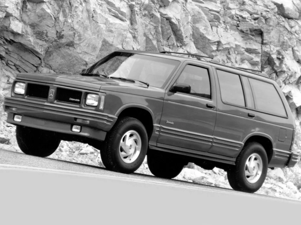 Автомобиль Oldsmobile Bravada I Внедорожник (5 дверей)