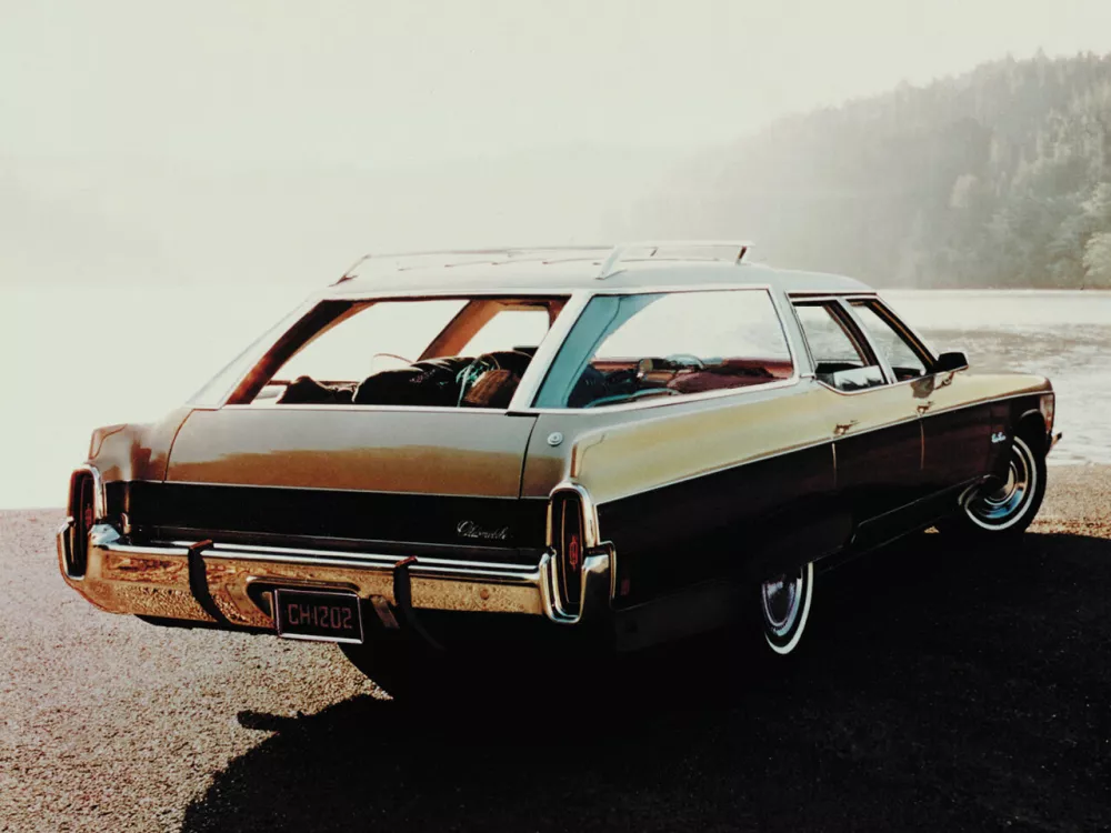 Автомобиль Oldsmobile Custom Cruiser I Универсал (5 дверей)