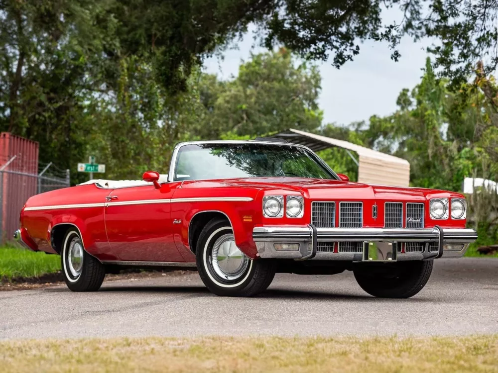 Автомобиль Oldsmobile Delta 88 VII Кабриолет Convertible