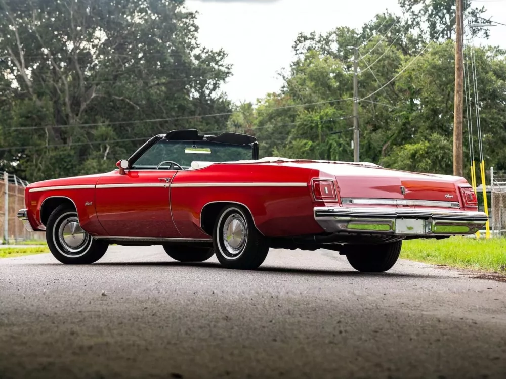 Автомобиль Oldsmobile Delta 88 VII Кабриолет Convertible