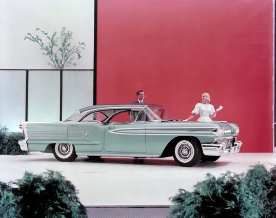 Автомобиль Oldsmobile Eighty-Eight III Седан