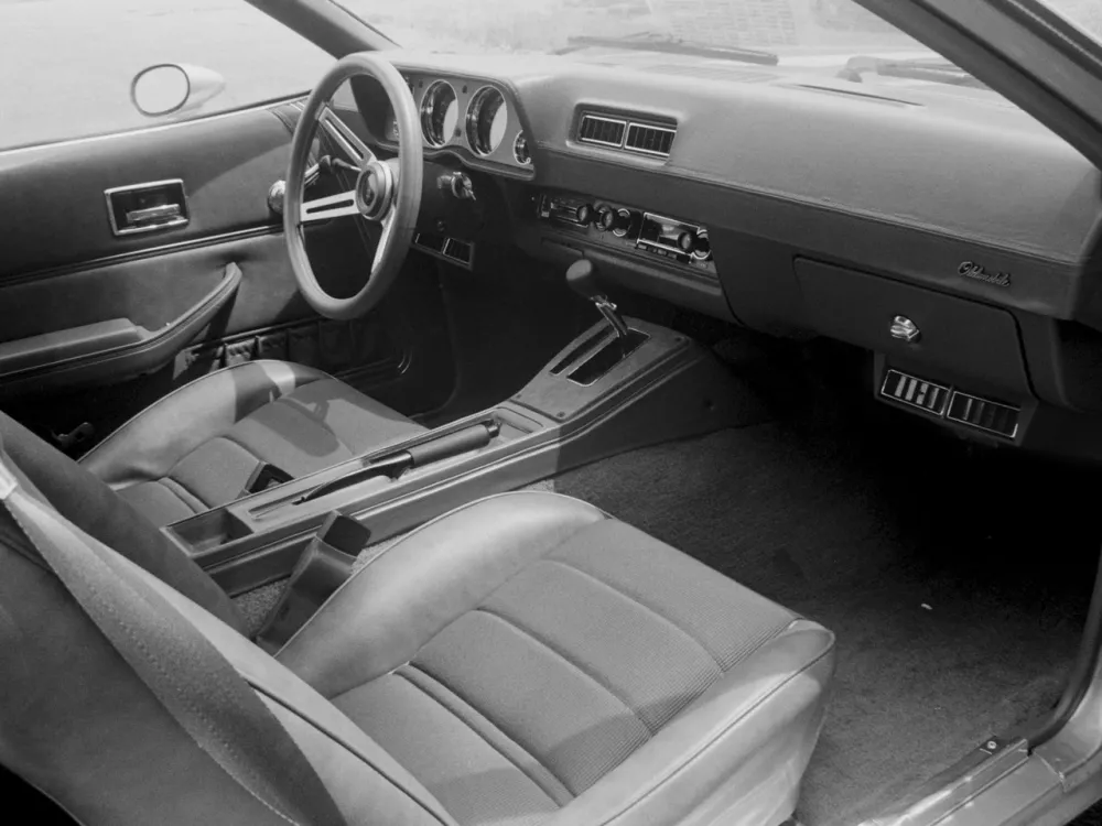Автомобиль Oldsmobile Starfire II Хэтчбек (3 двери)