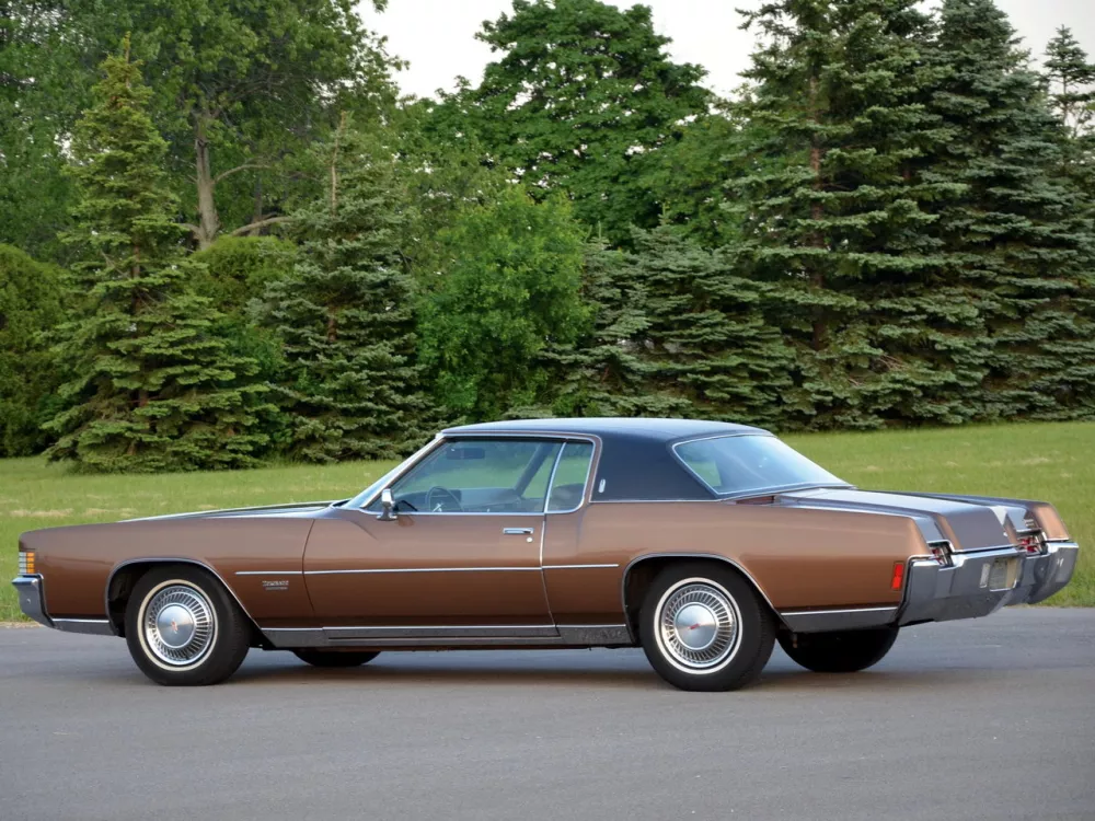 Автомобиль Oldsmobile Toronado II Купе-хардтоп