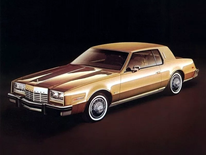 Автомобиль Oldsmobile Toronado III Купе