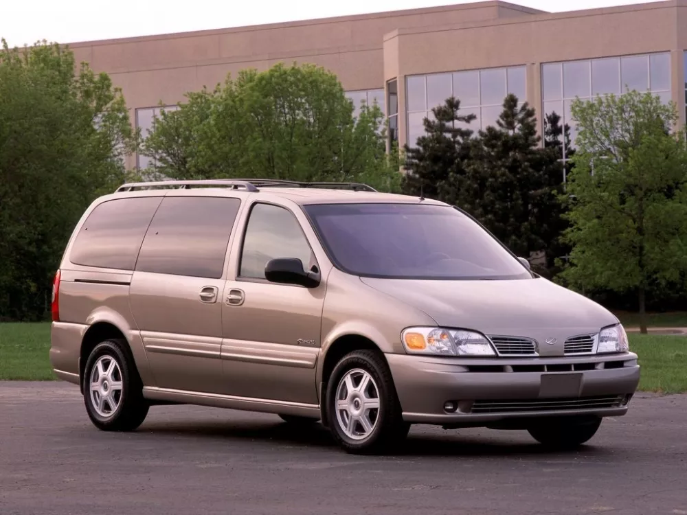 Автомобиль Oldsmobile Silhouette II Минивэн