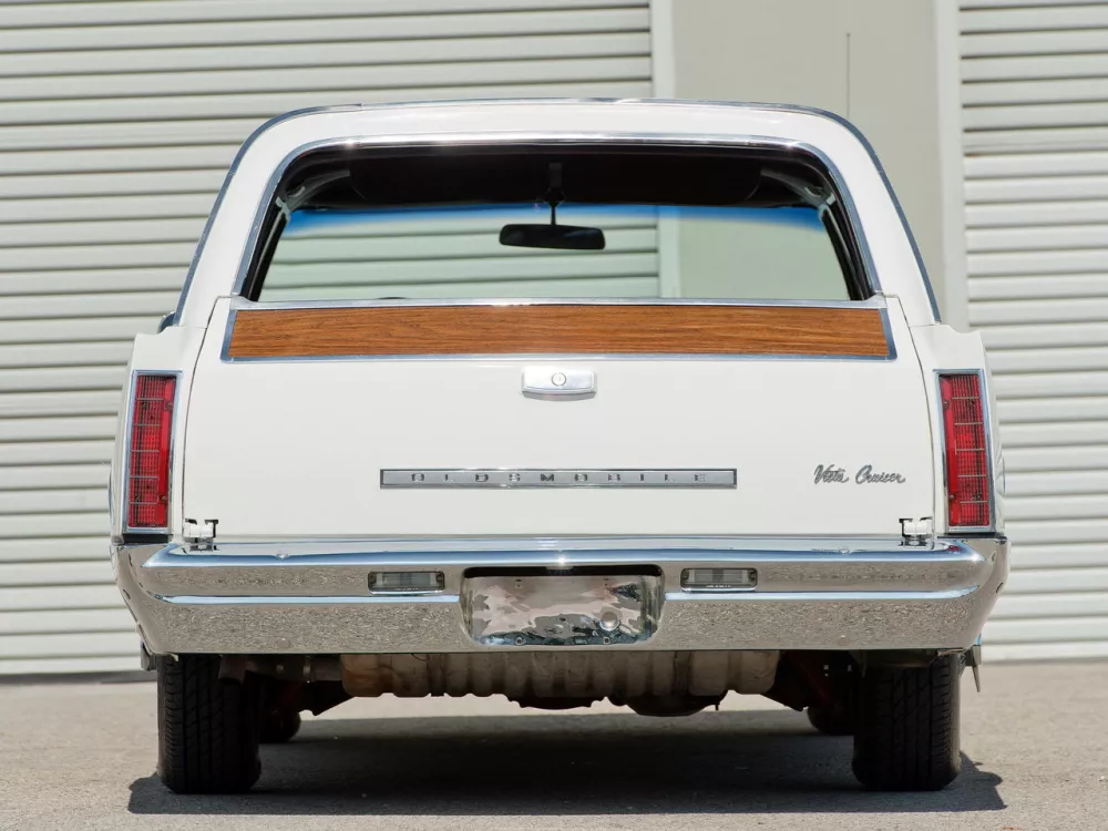 Автомобиль Oldsmobile Vista Cruiser I Универсал (5 дверей)