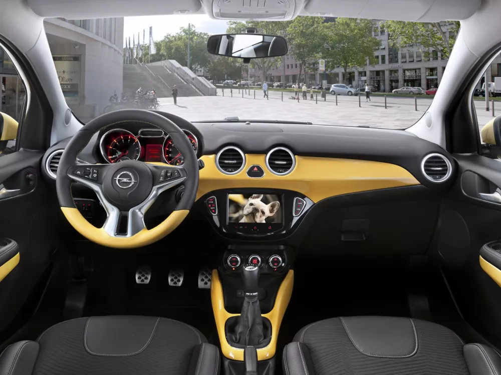 Автомобиль Opel Adam I Хэтчбек (3 двери)