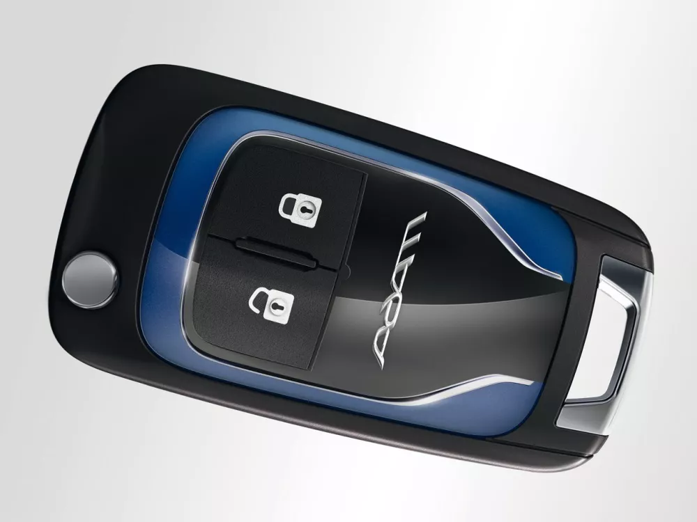 Автомобиль Opel Adam I Хэтчбек (3 двери)