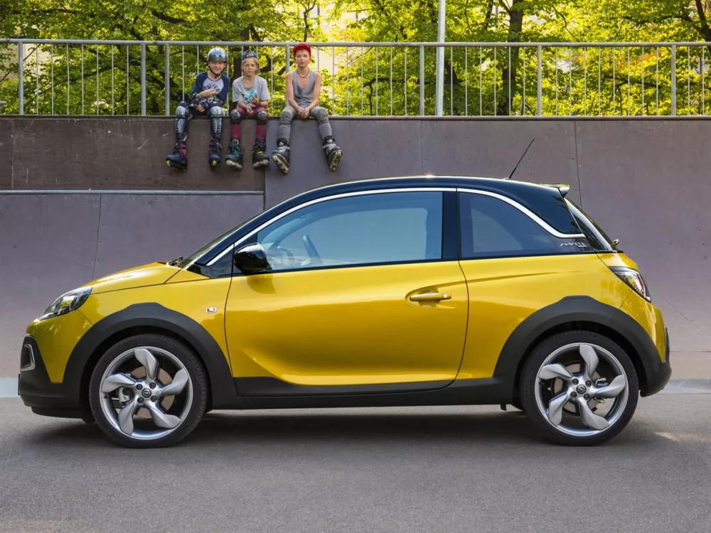 Автомобиль Opel Adam I Хэтчбек (3 двери) Rocks