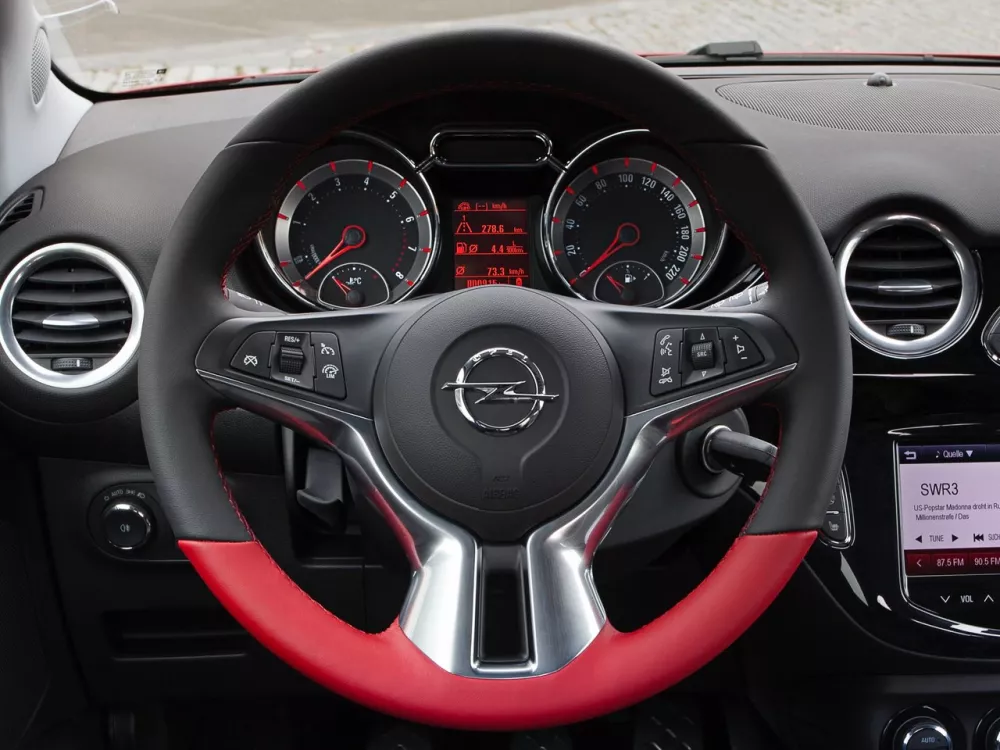 Автомобиль Opel Adam I Хэтчбек (3 двери) Rocks