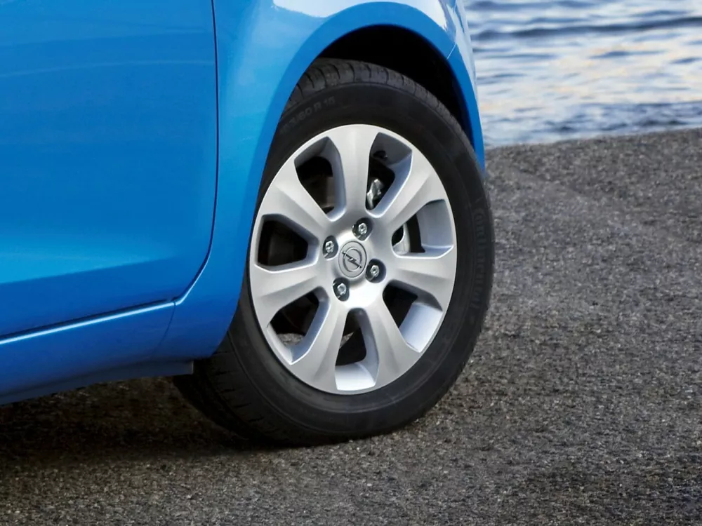 Автомобиль Opel Agila B Хэтчбек (5 дверей)