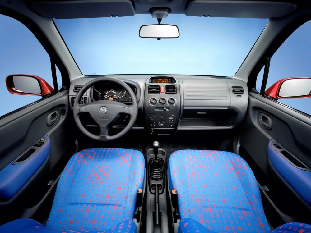 Автомобиль Opel Agila A Микровэн