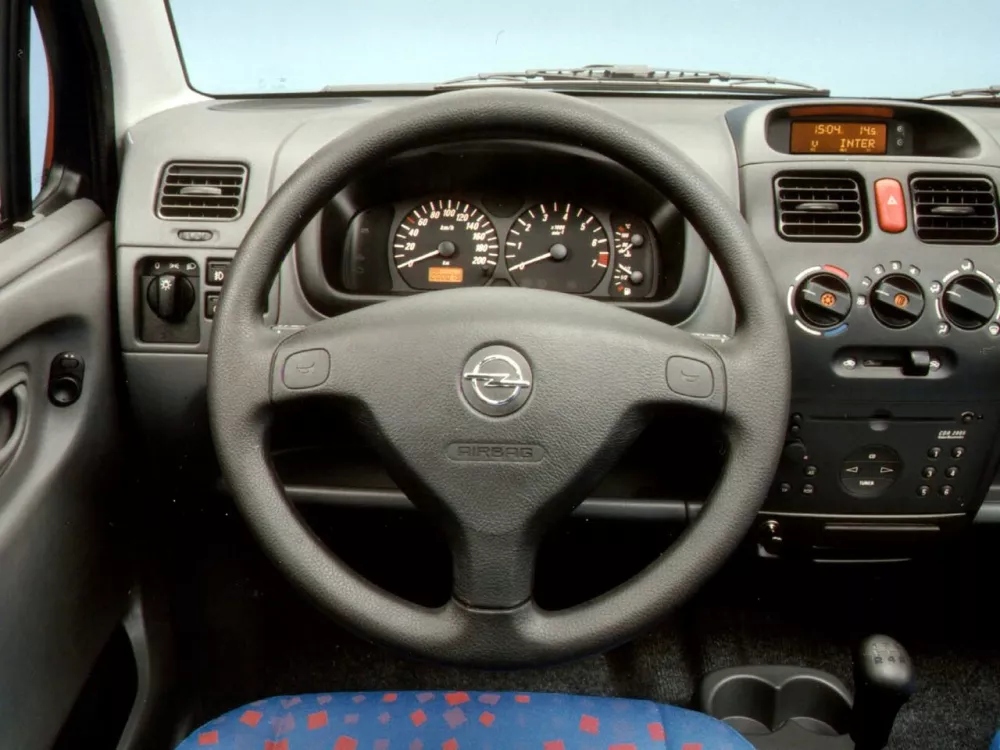 Автомобиль Opel Agila A Микровэн