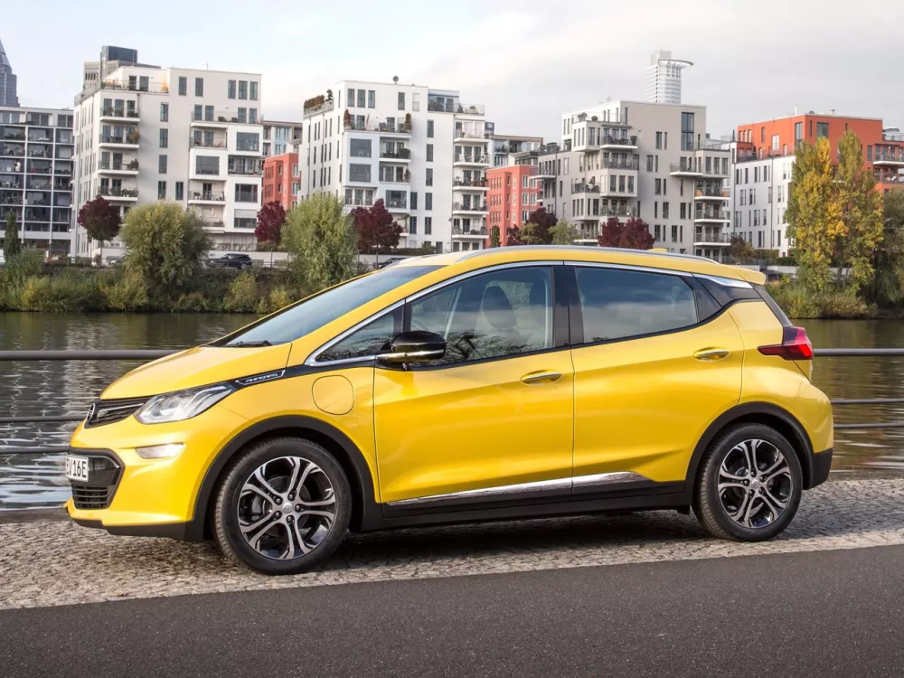 Автомобиль Opel Ampera II Хэтчбек (5 дверей)