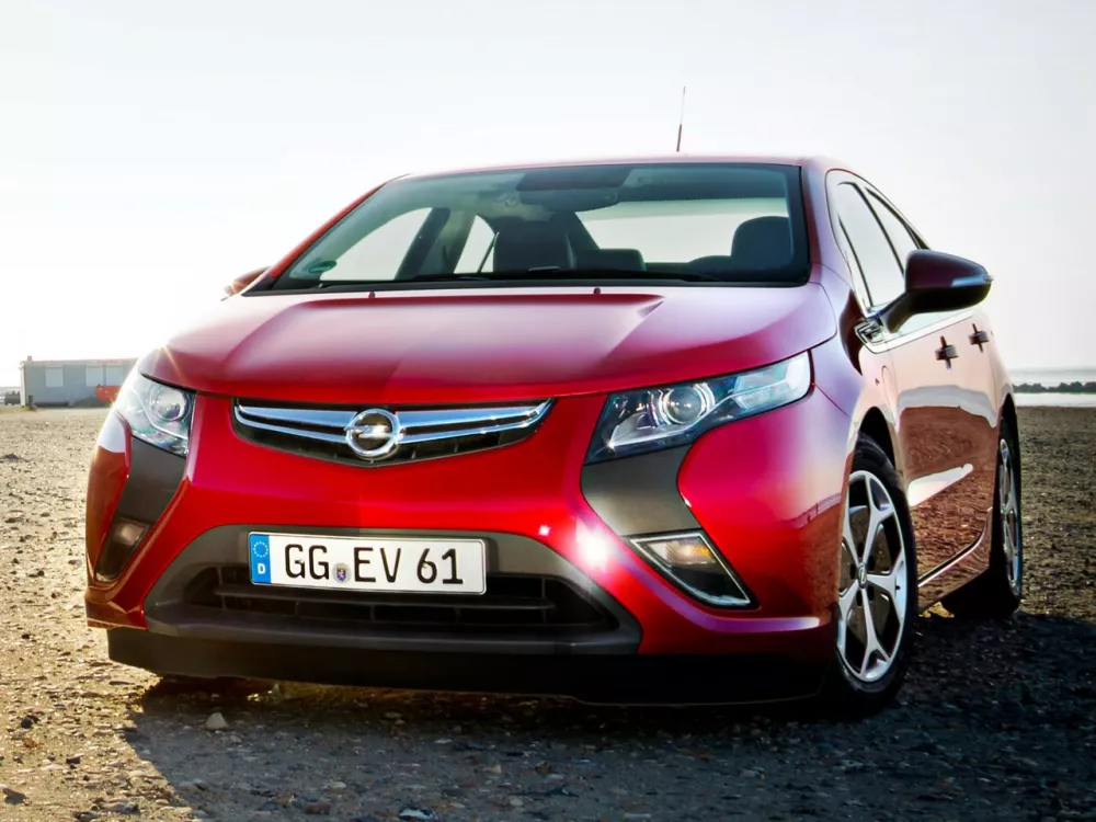 Автомобиль Opel Ampera I Хэтчбек (5 дверей)