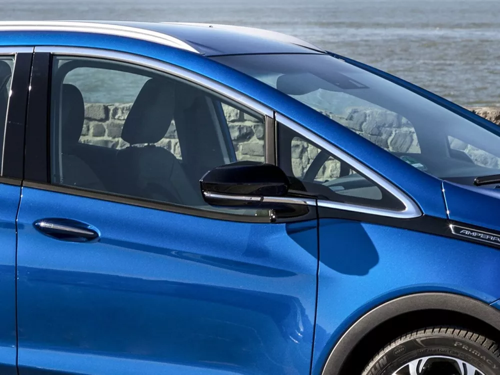 Автомобиль Opel Ampera II Хэтчбек (5 дверей)