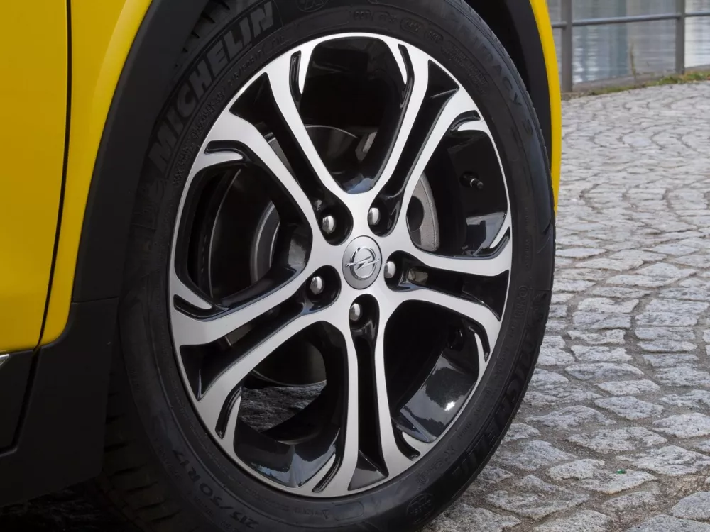 Автомобиль Opel Ampera II Хэтчбек (5 дверей)