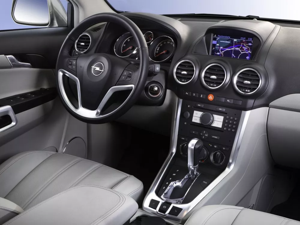 Автомобиль Opel Antara I Рестайлинг Внедорожник (5 дверей)