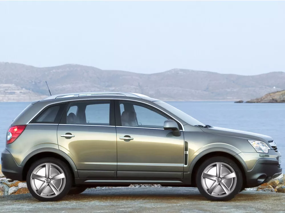 Автомобиль Opel Antara I Внедорожник (5 дверей)