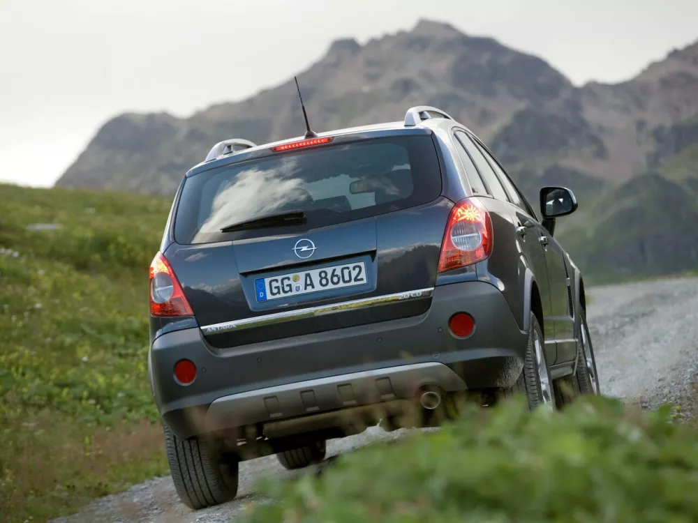 Автомобиль Opel Antara I Внедорожник (5 дверей)