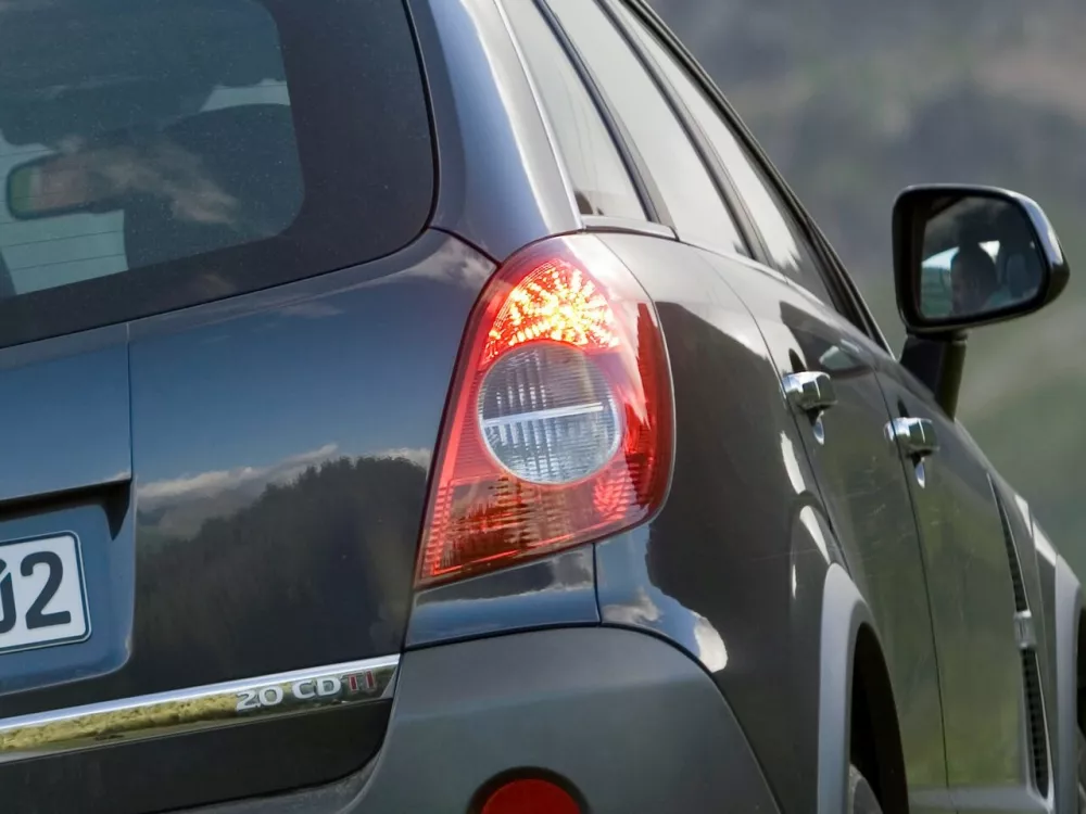 Автомобиль Opel Antara I Внедорожник (5 дверей)