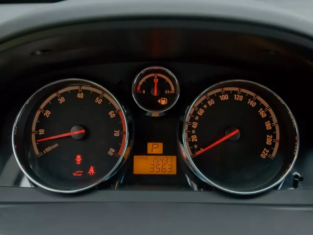 Автомобиль Opel Antara I Внедорожник (5 дверей)
