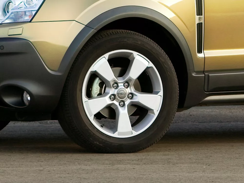 Автомобиль Opel Antara I Внедорожник (5 дверей)