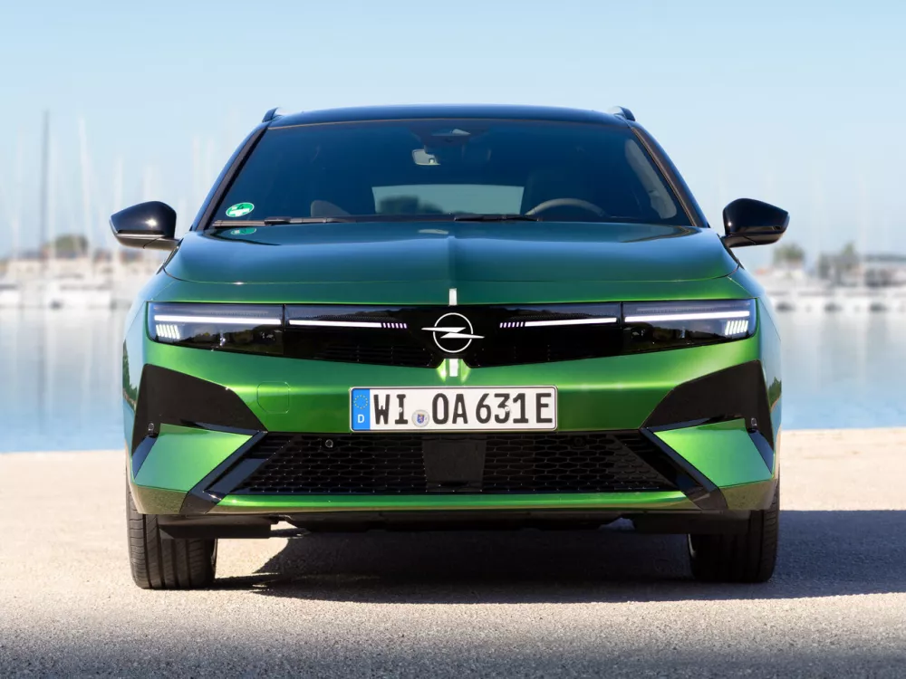 Автомобиль Opel Astra L Рестайлинг Универсал (5 дверей)