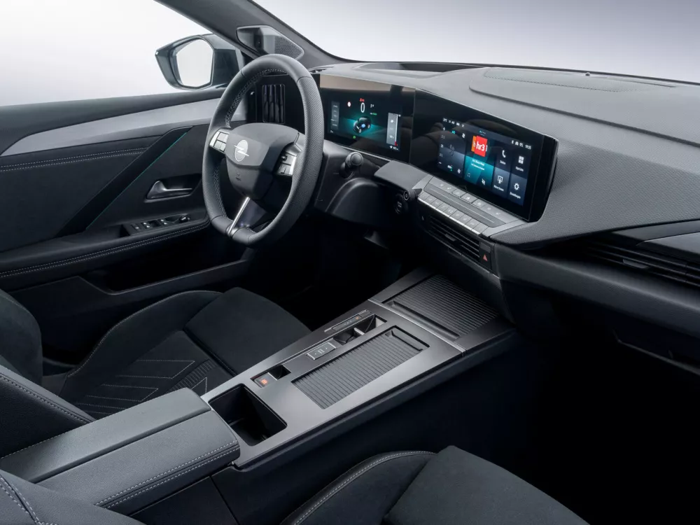 Автомобиль Opel Astra L Рестайлинг Универсал (5 дверей)