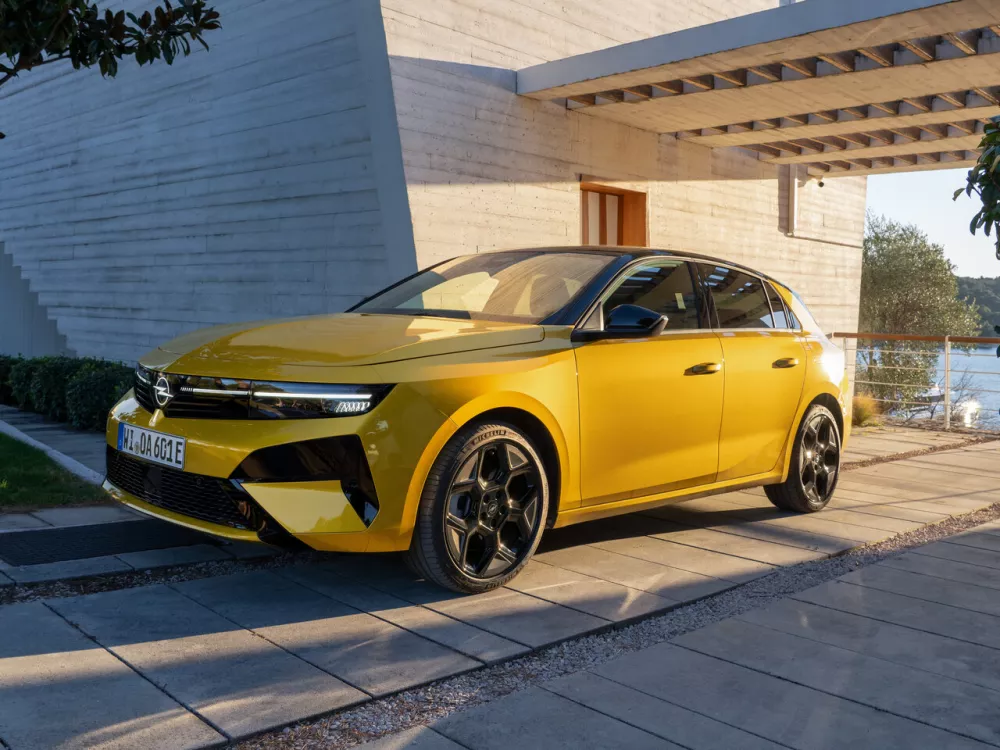 Автомобиль Opel Astra L Рестайлинг Хэтчбек (5 дверей)