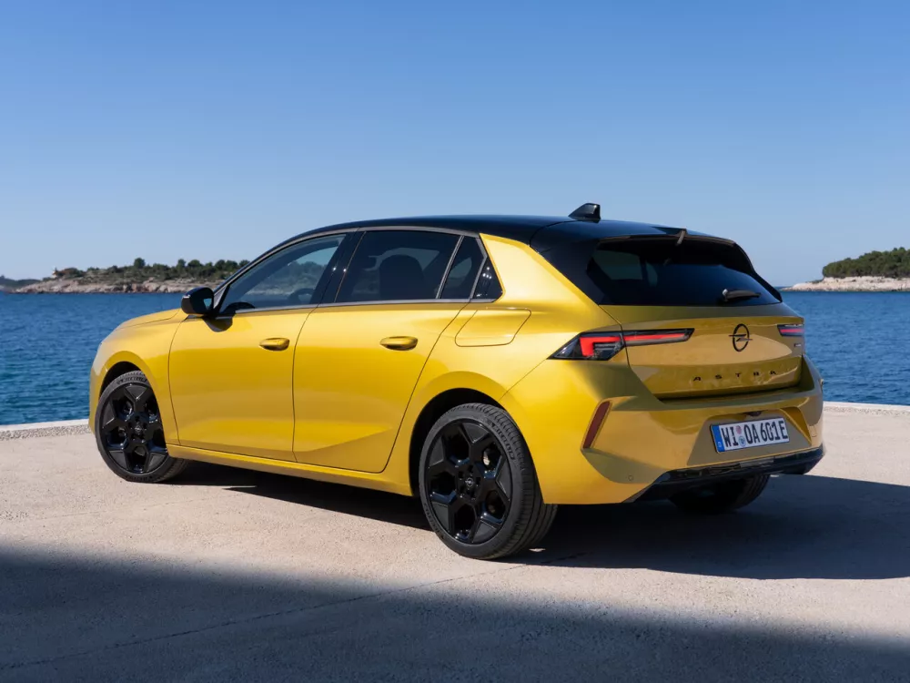 Автомобиль Opel Astra L Рестайлинг Хэтчбек (5 дверей)