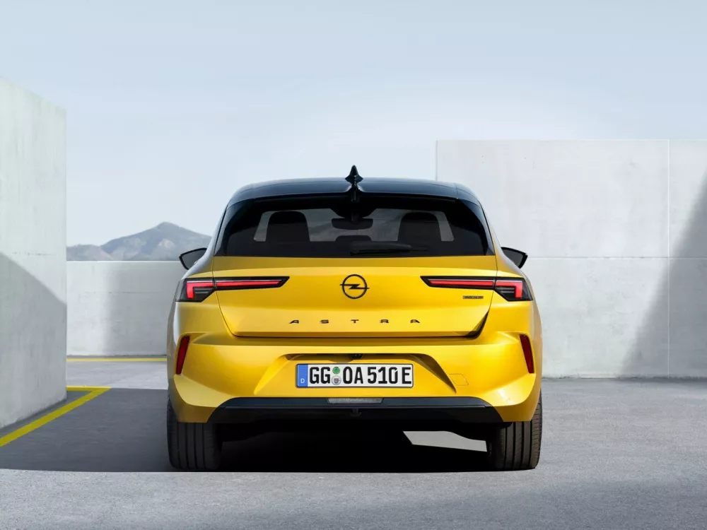 Автомобиль Opel Astra L Хэтчбек (5 дверей)