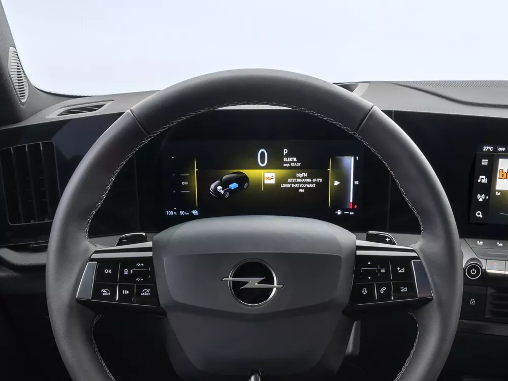 Автомобиль Opel Astra L Хэтчбек (5 дверей)
