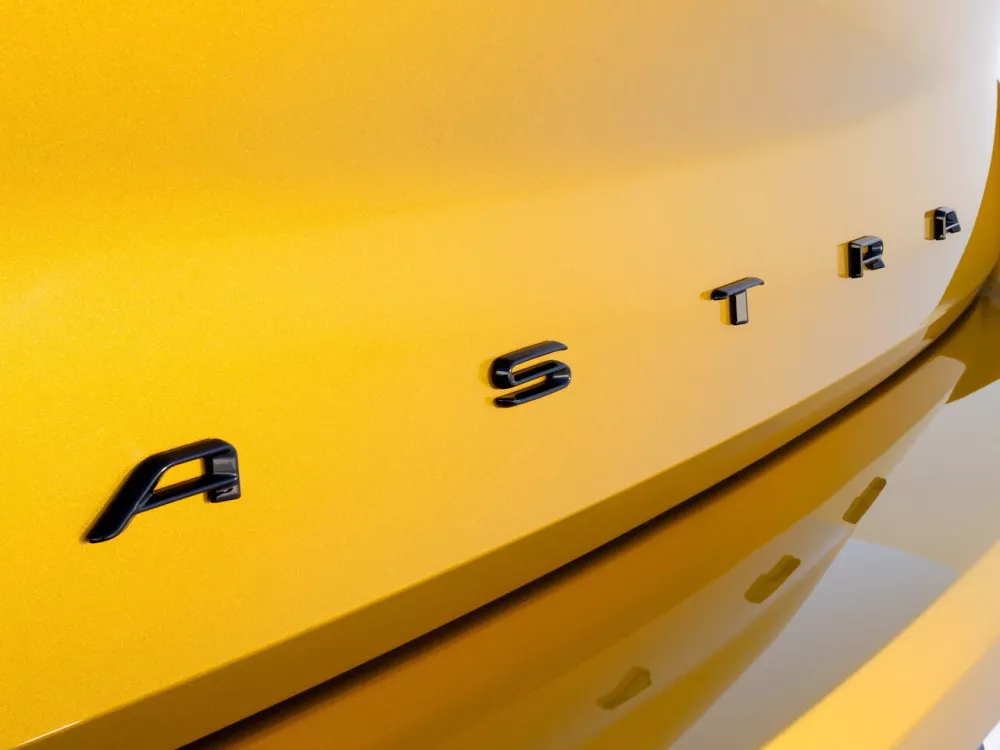 Автомобиль Opel Astra L Хэтчбек (5 дверей)