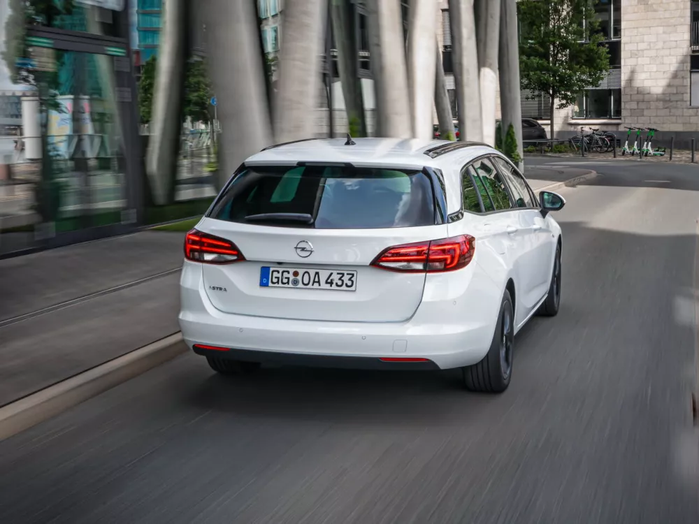 Автомобиль Opel Astra K Рестайлинг Универсал (5 дверей)