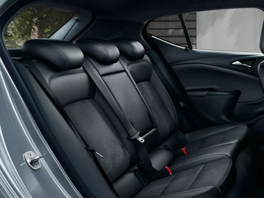 Автомобиль Opel Astra K Рестайлинг Хэтчбек (5 дверей)