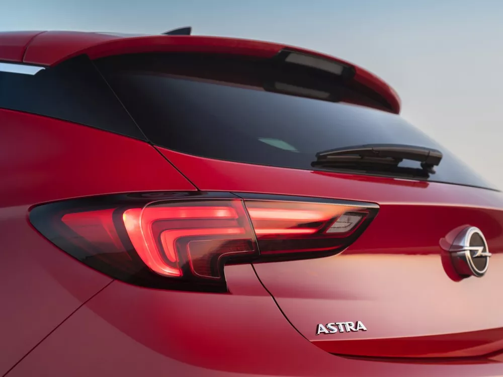 Автомобиль Opel Astra K Хэтчбек (5 дверей)