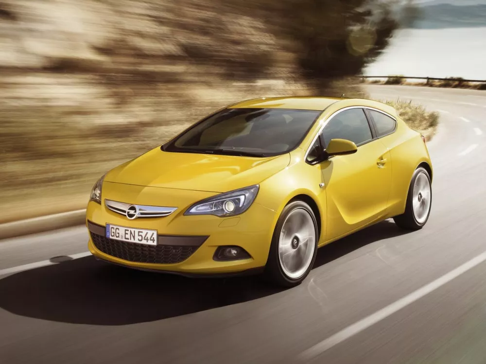 Автомобиль Opel Astra J Рестайлинг Хэтчбек (3 двери) GTC