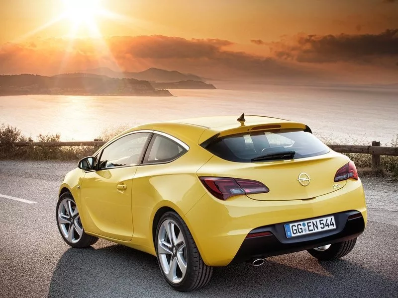 Автомобиль Opel Astra J Рестайлинг Хэтчбек (3 двери) GTC