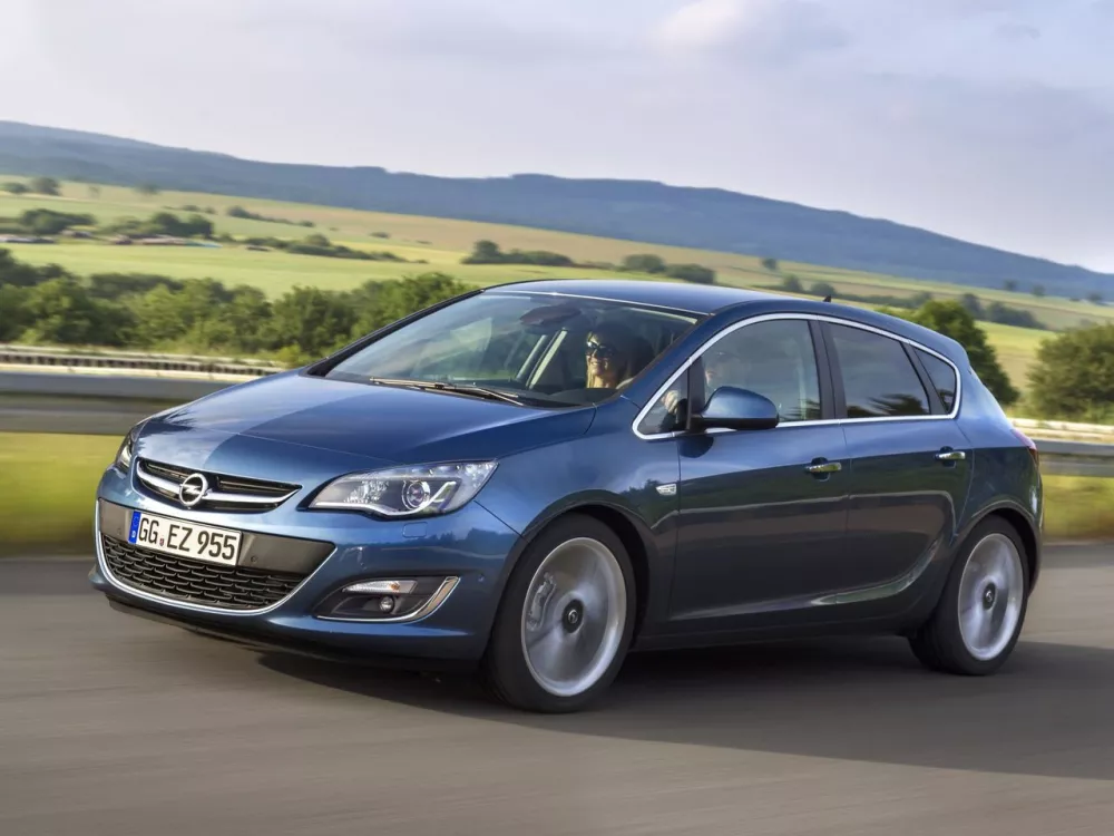 Автомобиль Opel Astra J Рестайлинг Хэтчбек (5 дверей)
