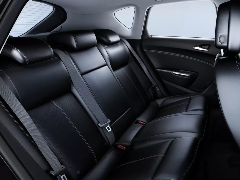 Автомобиль Opel Astra J Рестайлинг Хэтчбек (5 дверей)