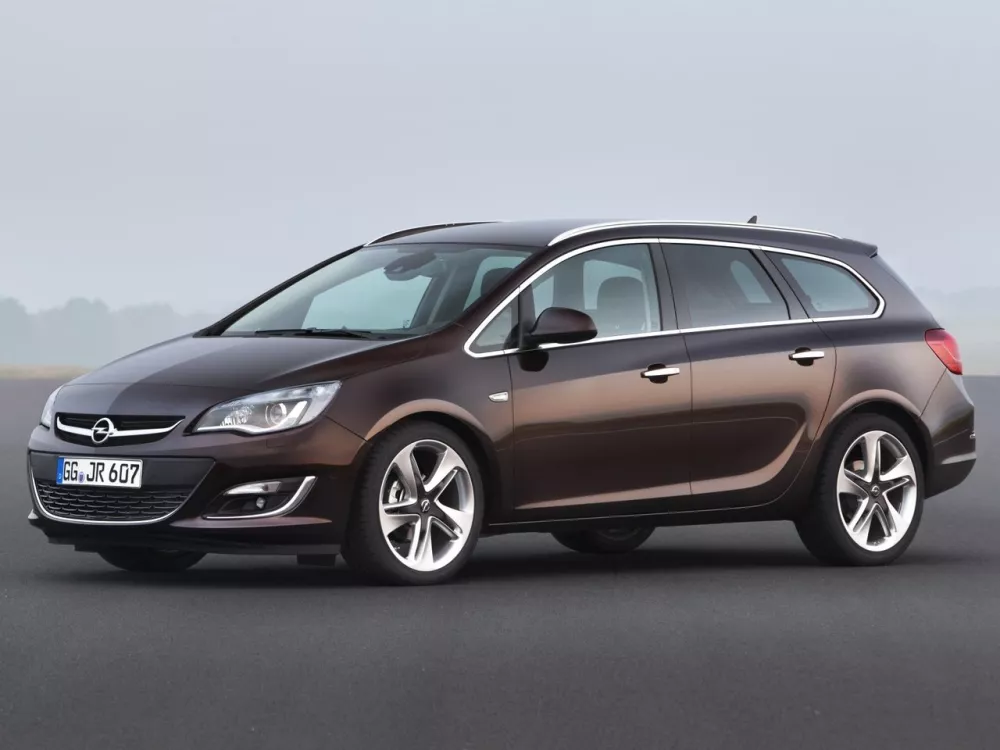 Автомобиль Opel Astra J Рестайлинг Универсал (5 дверей)