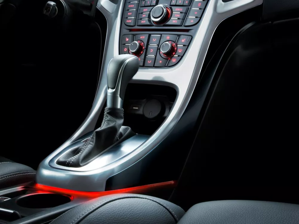 Автомобиль Opel Astra J Рестайлинг Универсал (5 дверей)