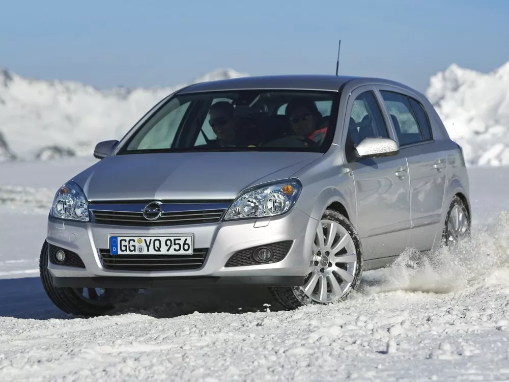Автомобиль Opel Astra H Рестайлинг Хэтчбек (5 дверей)
