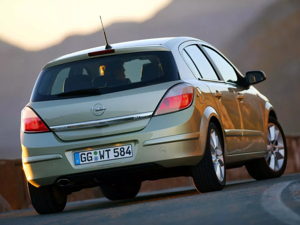 Автомобиль Opel Astra H Рестайлинг Хэтчбек (5 дверей)