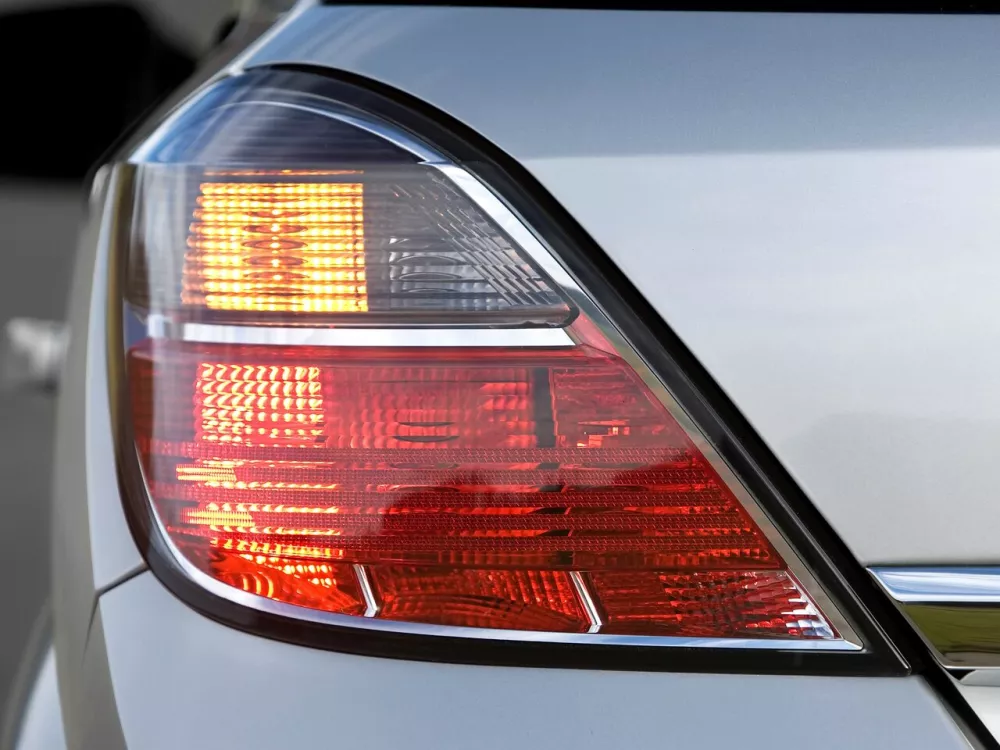 Автомобиль Opel Astra H Рестайлинг Хэтчбек (5 дверей)