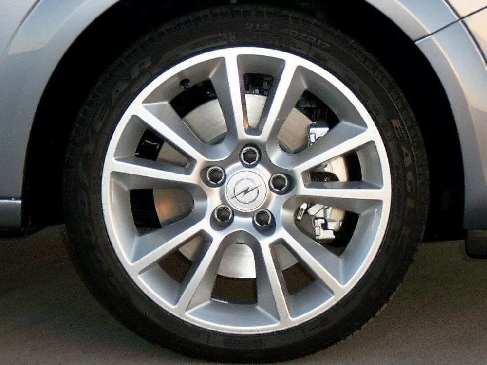 Автомобиль Opel Astra H Рестайлинг Хэтчбек (3 двери) GTC